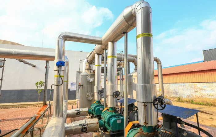 Die mechanische Ausrüstung der Biogas-Stromerzeugungsanlage ist bei einem neuen Energiekonzern in Betrieb